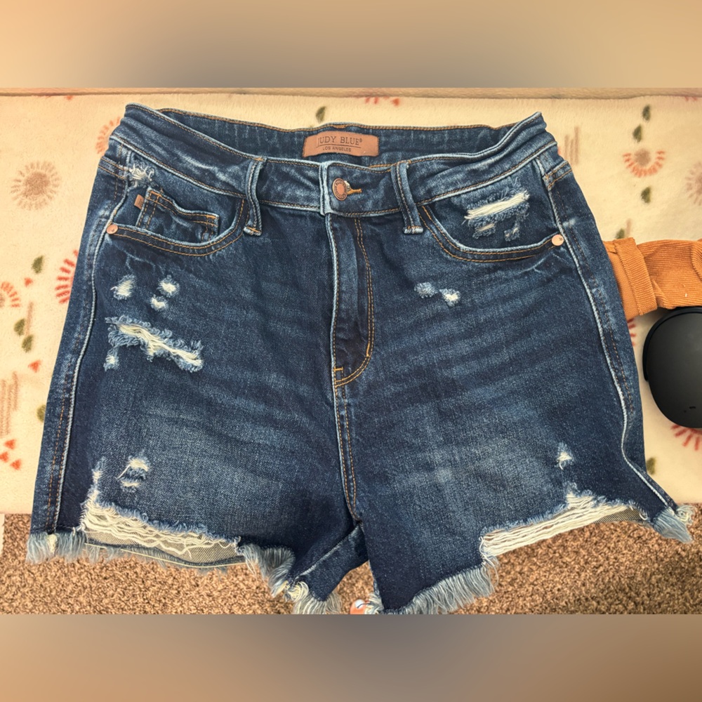 New Judy Blue midi shorts